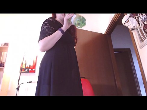 ❤️ Pokorna sužnja, ki obožuje umazane in sočne spodnjice, je po ogledu tega videa prisiljena masturbirati! Ruski pornič pri nas sl.villagesexvideos.ru ❤