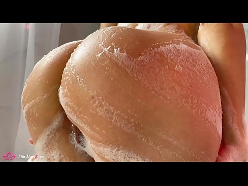 ❤️ Brunetka masturbira pičko z vibratorjem do intenzivnega orgazma pod tušem Ruski pornič pri nas sl.villagesexvideos.ru ❤