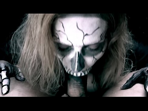 ❤️ Demonsko dekle sesa kurca s svojimi črnimi usti in pogoltne spermo. Ruski pornič pri nas sl.villagesexvideos.ru ❤