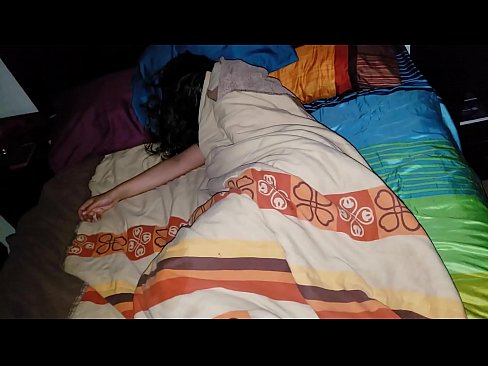 ❤️ Stepson berači svojo mlado mačeho, medtem ko ona spi. Ruski pornič pri nas sl.villagesexvideos.ru ❤